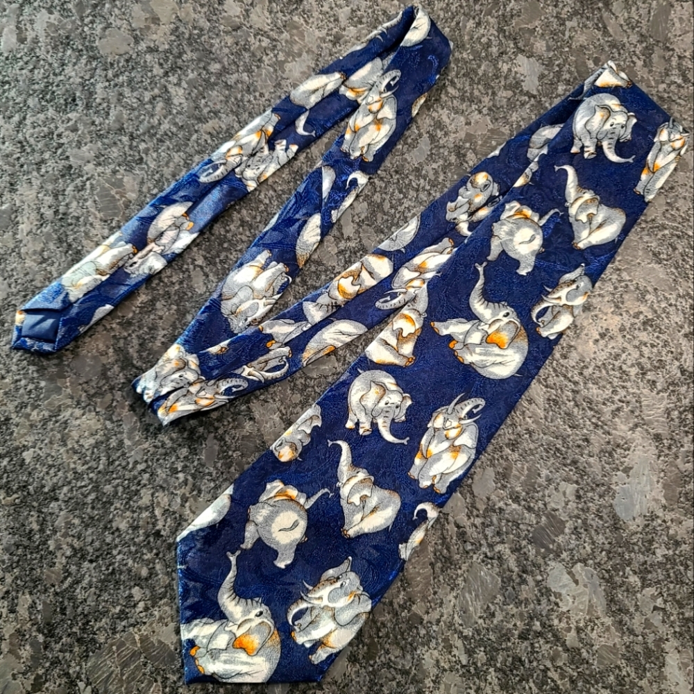 Handmade Dino Romaro Elephant Tie Navy Fun EUC
